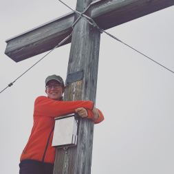 85F90B07-D997-4810-8B4A-3E07F106257F