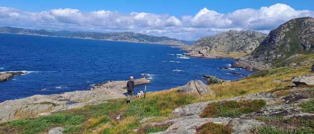 Wanderung zum Snekesto mit Sohn und Hund in Südnorwegen